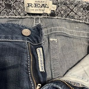Ariat women’s jeans 31 extra long